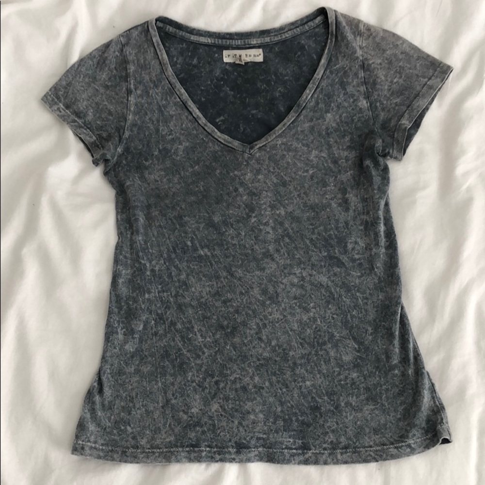Fitted v neck
